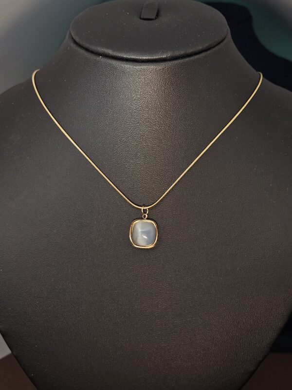 Secondary accessory for double layered chain