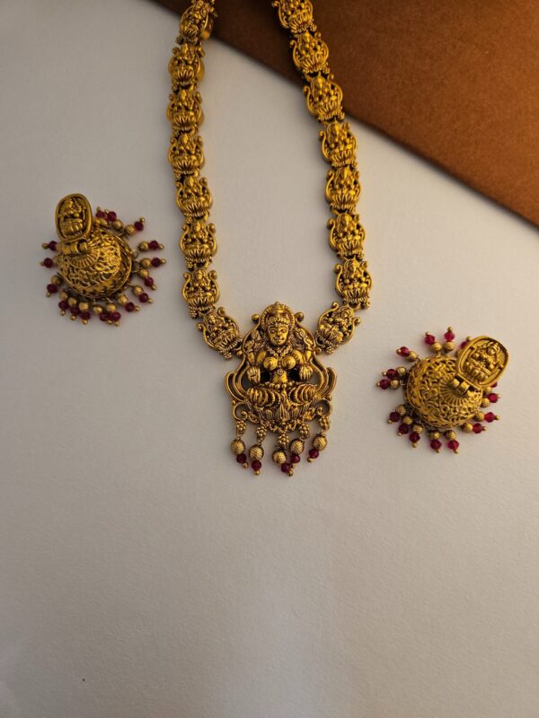 1000177963 (1) Lakshmi Pendant Haram & Earrings Set