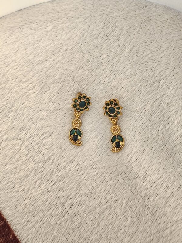 Green drop stone Earings