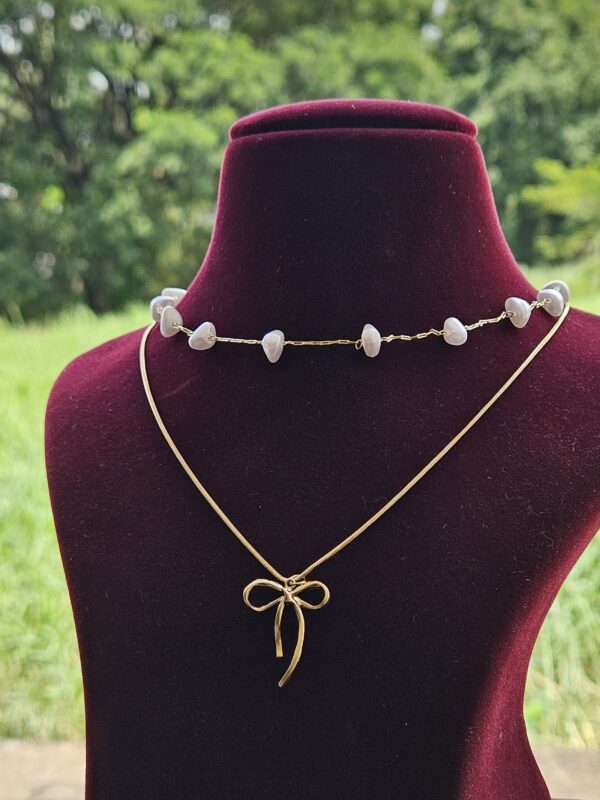 Dizzy double layered neckpice