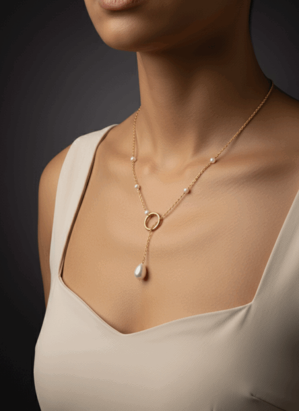 Elegant pearl pendant necklace